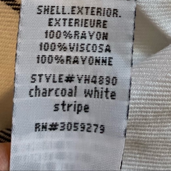 New 💜Soft striped button down - Picture 6 of 6